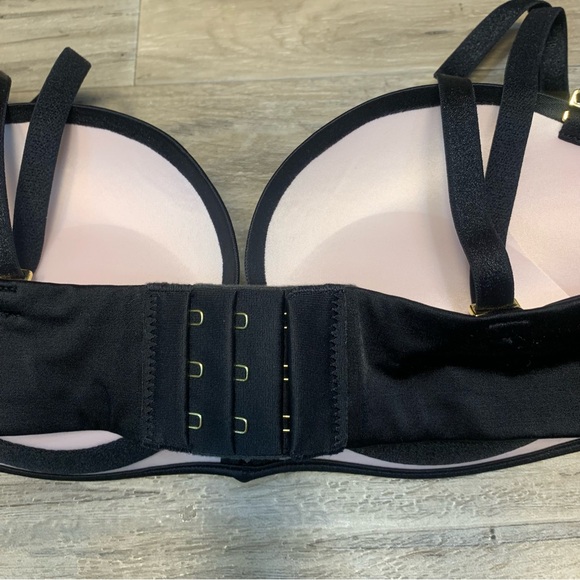 Victoria Secret Satin Bombshell Multi-way Bra - Picture 9 of 11